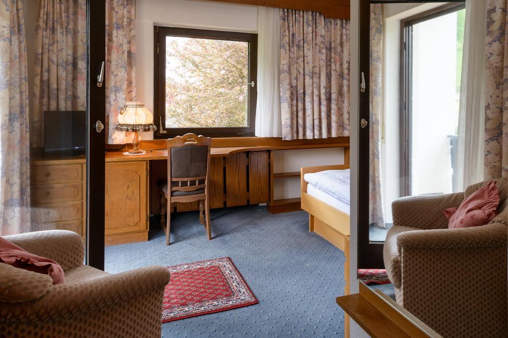 Hotel Schwarzwaldschaefer Enzklösterle Rum bild