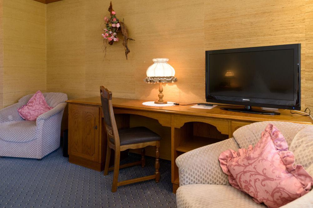 Hotel Schwarzwaldschaefer Enzklösterle Exteriör bild